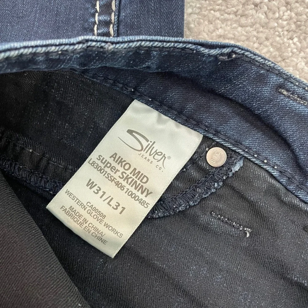 Silver Jeans Womens 34x31 Aiko Mid Super Skinny Y2K Dark Wash (Size Tag 31x31)